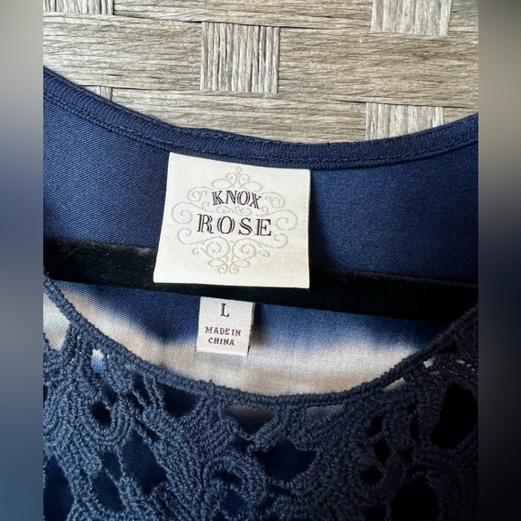 Navy & White Tie-Dye Crochet Knox Rose Tank Top - Large - Picture 3 of 6